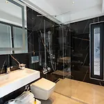 Hotel Guemues Yazar