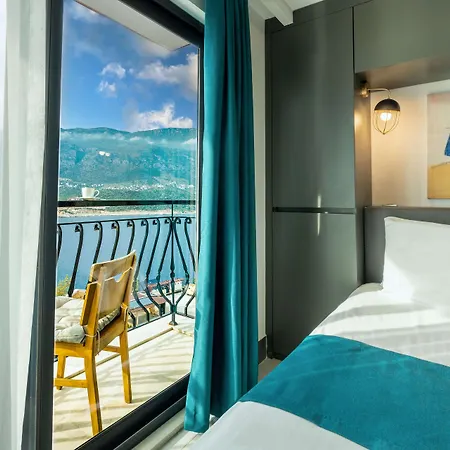 Guemues Yazar Hotel Kaş